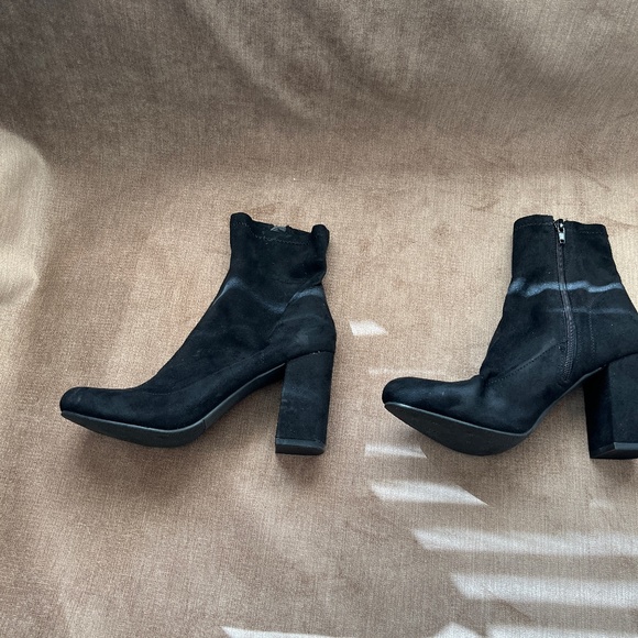 Mia Vicki High Heel Square Toe Suede Boot - Picture 1 of 3